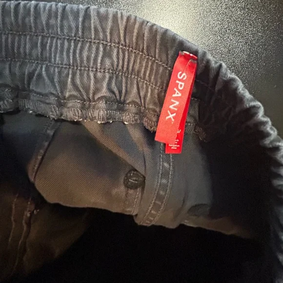 SPANX Gray Track Pants with Tapered Leg and Elastic Cuffs - Picture 4 of 5